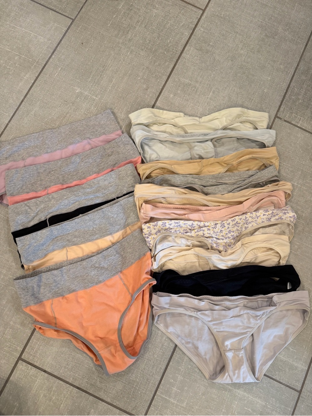 Maternity and Postpartum Assorted Cotton Bikini Briefs - Neutral & Pastel